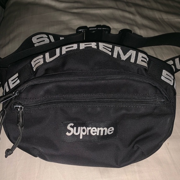 Supreme ss18 waist bag